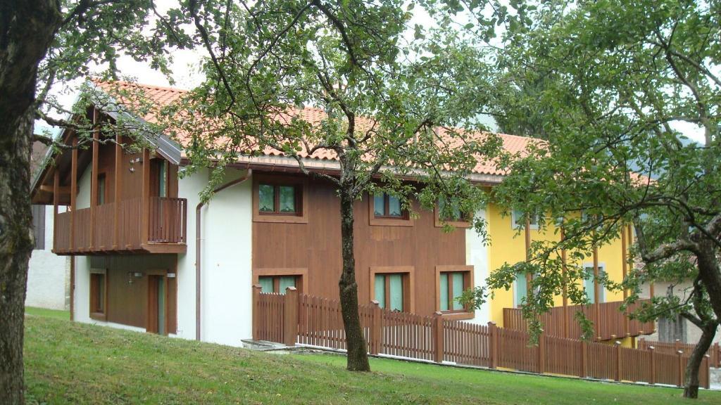 Zoncolan Apartments Sùtrio Eksteriør billede